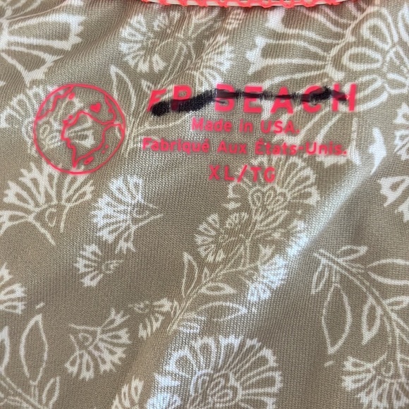 NWOT! Free People ‘Pamela’ printed one piece in cocoa. Sizes: XS, XL. Rare find! - Picture 13 of 16